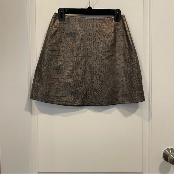 Gianni Versace Vintage Croc Embossed Skirt - Picture 2 of 4
